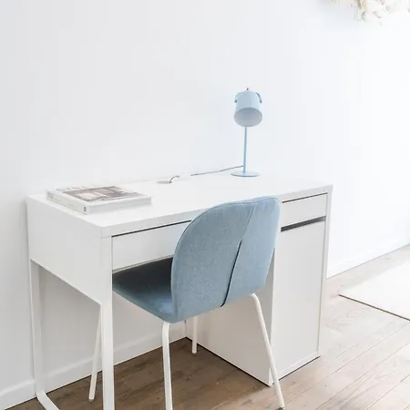 Your Serenity Bubble - Center Apartment